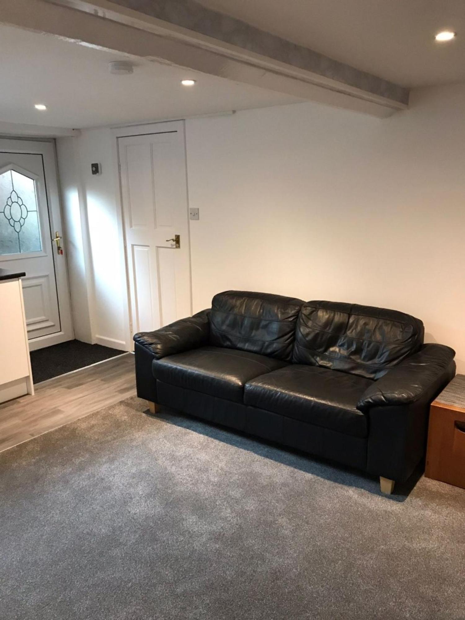 St Pauls Rd - Townhouse Accommodation Bradford  Room photo